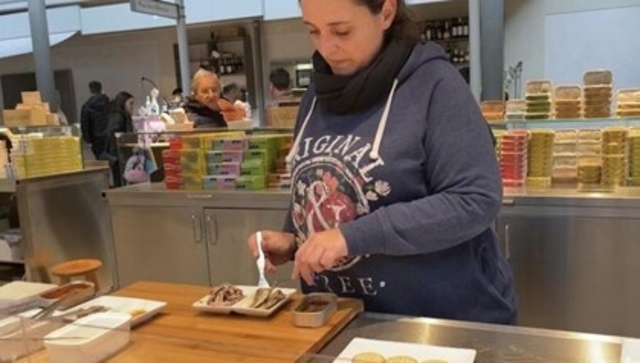 Mercado do Bolhão market food tasting