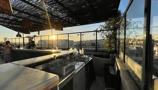 Lisbon Finestay 8 Building Apartments rooftop bar