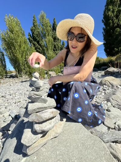 lake tekapo stacking stones