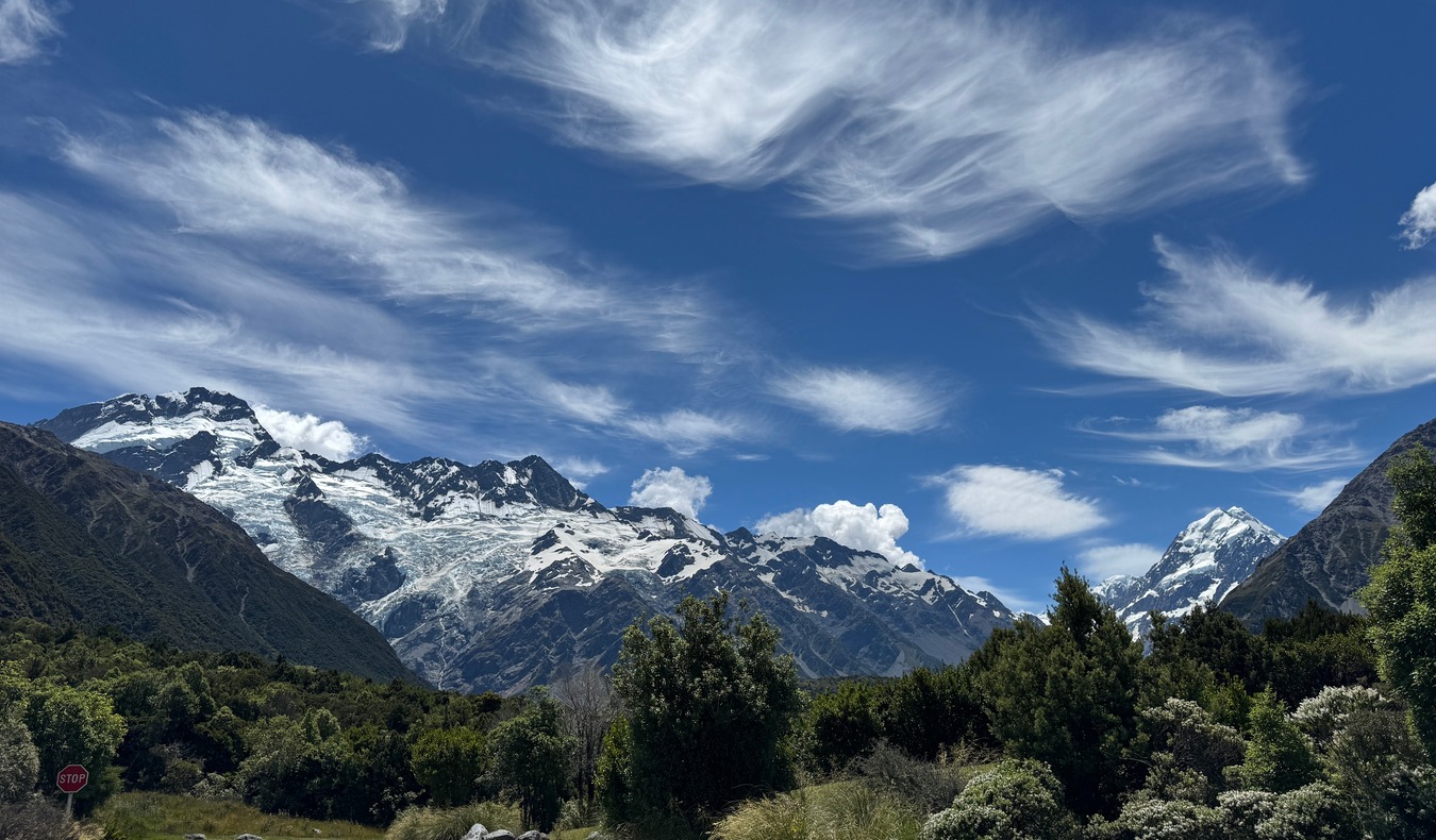 You are currently viewing Fifteen Days in New Zealand: Travel Journal with Free Itinerary & Stunning Pictures