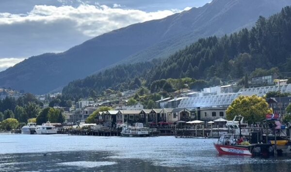 Lake Wakatipu