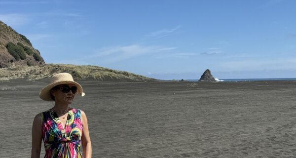 Karekare Beach