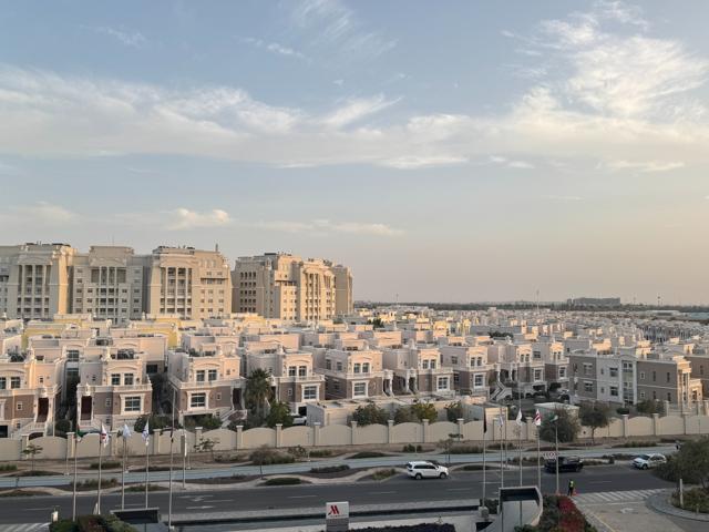 Abu Dhabi at Sunset 晚霞中的阿布扎比