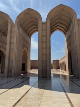 Muscat Sultan Qaboos Grand Mosque Arches马斯喀特 卡布斯大清真寺 高耸拱门