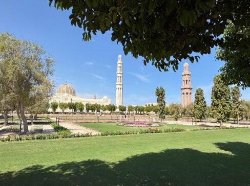 Muscat Sultan Qaboos Grand Mosque Garden View马斯喀特 卡布斯大清真寺 花园广角