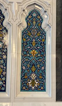 MuscatSultan Qaboos Grand MosqueIn