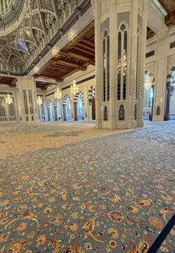 MuscatSultan Qaboos Grand MosquePrayer Hall Carpet Detail马斯喀特苏丹卡布斯大清真寺祈祷大厅地毯细节