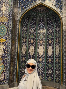 MuscatSultan Qaboos Grand MosqueTilework Close-Up马斯喀特苏丹卡布斯大清真寺瓷砖细部特写