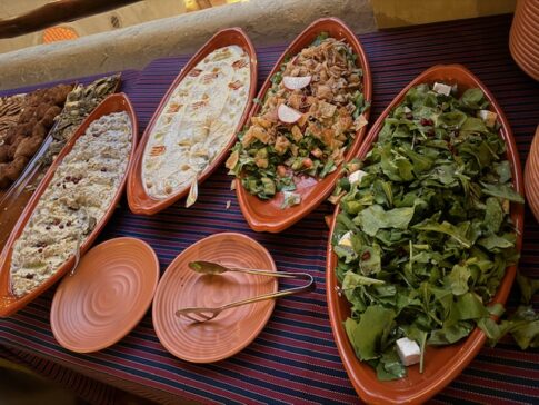 Rozna Restaurant Buffet Restaurant阿曼自助晚餐