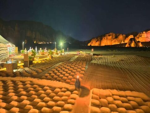 Banyan Tree Alula night view 阿尔乌拉悦榕庄夜景