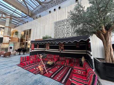 Jeddah Marriott Hotel traditional Arabic tent　吉达万豪酒店传统的阿拉伯帐篷