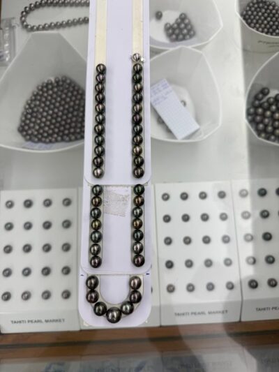 Black Pearl necklace