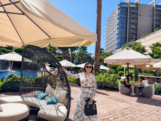 Mandarin Oriental Pool area