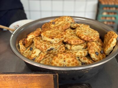 Xinzhou Ancient City stone-baked bread 忻州古城石头饼