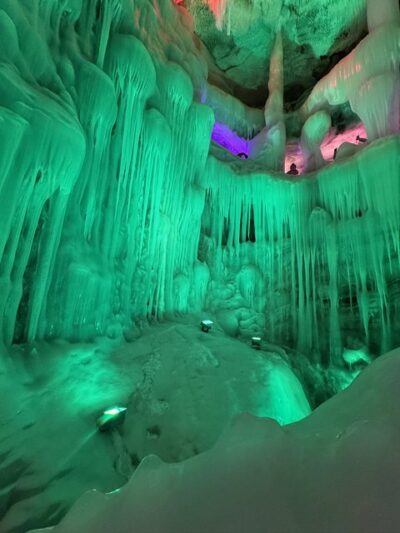 Shuozhou – Wannian Ice Cave　朔州万年冰洞