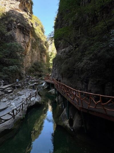 Baquan Gorge 八泉峡