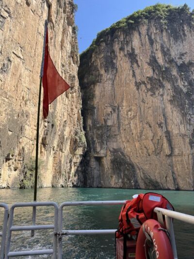 Baquan Gorge 八泉峡