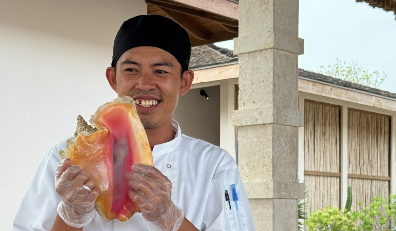 You are currently viewing Day 2 · South Caicos – Coral Lab Visit & Conch Salad Making