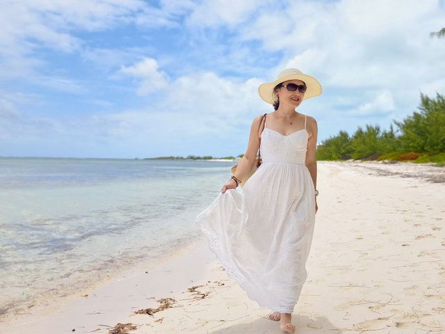 Saterra Beach